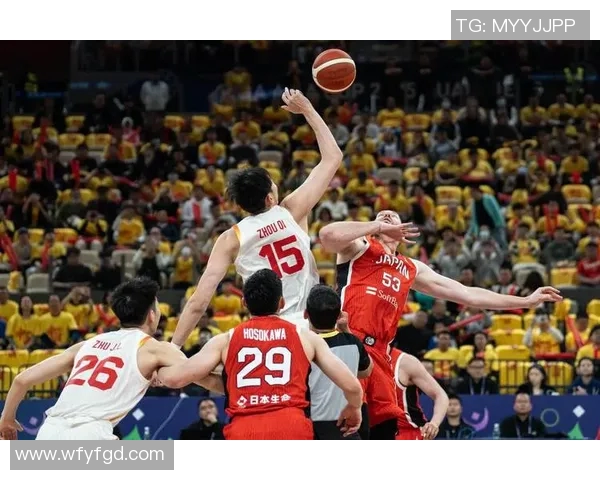 赵睿领衔新一代篮球明星崛起之路展现青春热血与拼搏精神