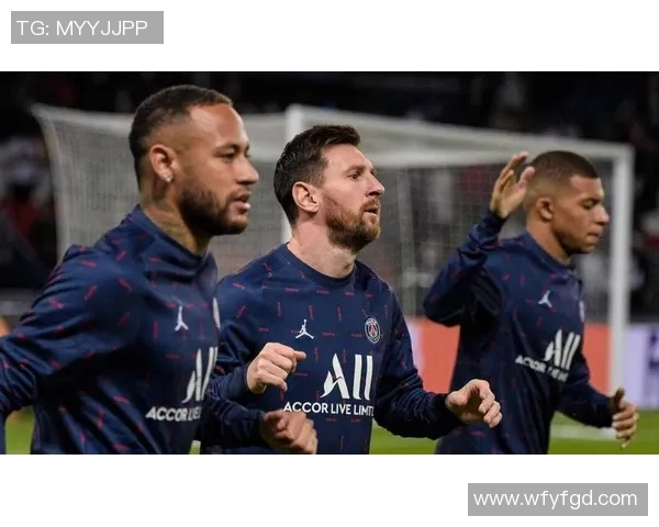 17号球星足球明星的精彩瞬间与背后的奋斗故事